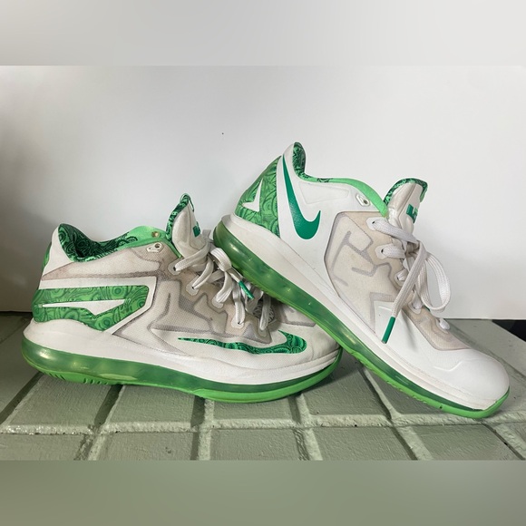 Size 6.5Y Nike Max LeBron 11 Low Easter Green and White - Picture 3 of 7